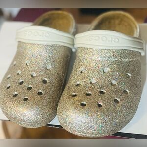 CROCS Women’s Sparkly Glitter Mules - Gold